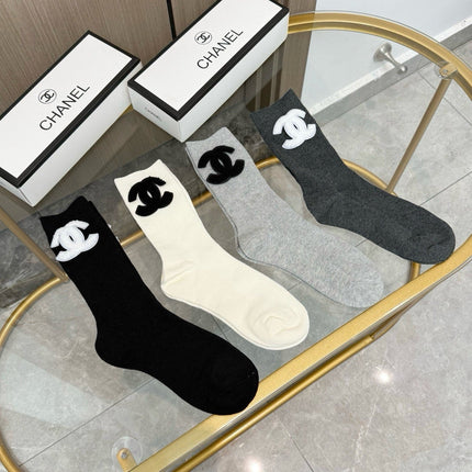 CHANEL 26S CREW SOCKS 395180 (1 BOX)