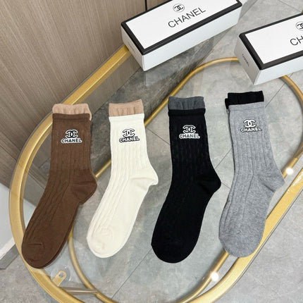 CHANEL 26S CREW SOCKS 410315 (1 BOX)
