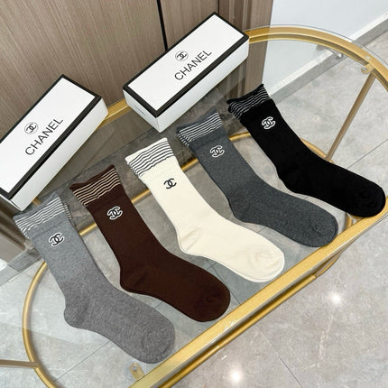 CHANEL 26S CREW SOCKS 410316 (1 BOX)