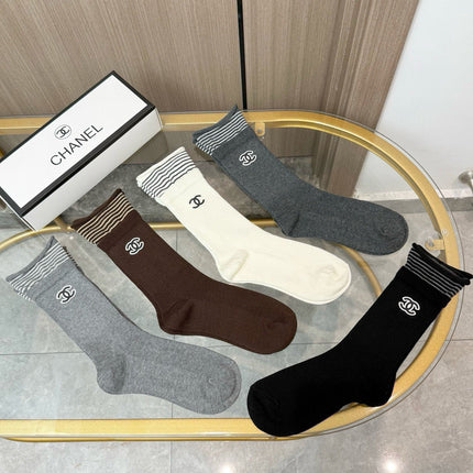CHANEL 26S CREW SOCKS 410316 (1 BOX)