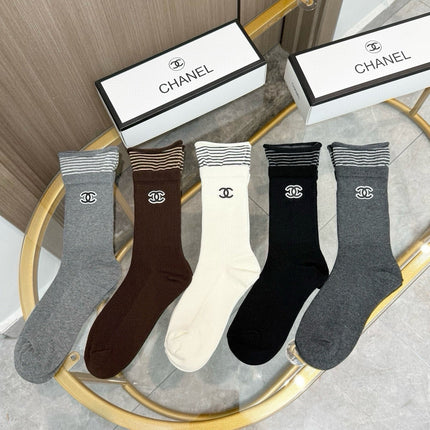 CHANEL 26S CREW SOCKS 410316 (1 BOX)
