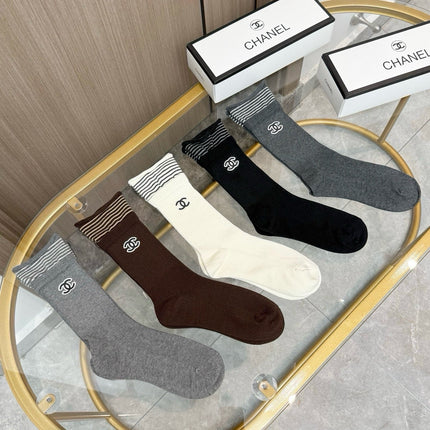 CHANEL 26S CREW SOCKS 410316 (1 BOX)