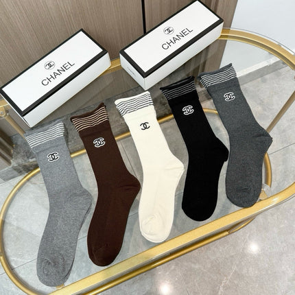 CHANEL 26S CREW SOCKS 410316 (1 BOX)