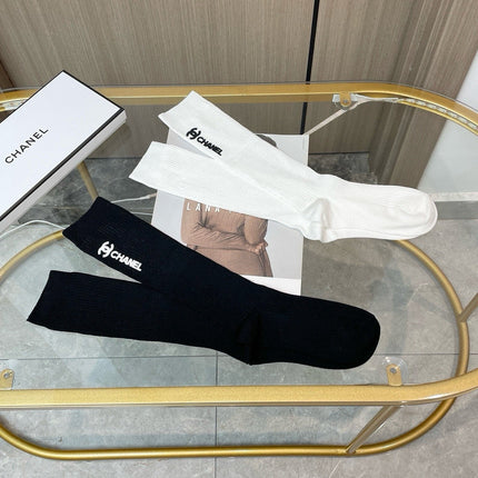 CHANEL 26S CREW SOCKS 412415 (1 BOX)