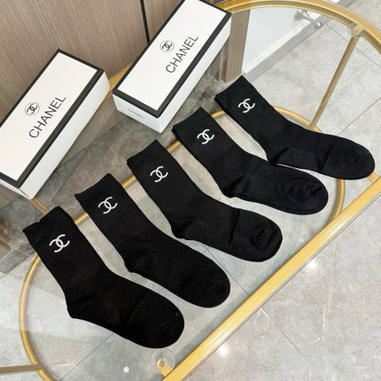 CHANEL 26S CREW SOCKS 412416 (1 BOX)