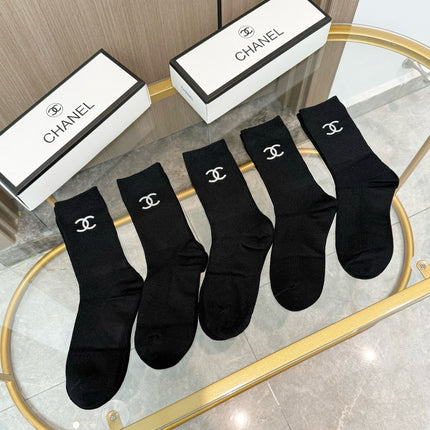 CHANEL 26S CREW SOCKS 412416 (1 BOX)
