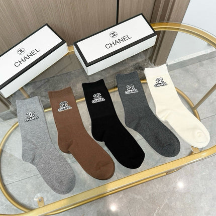 CHANEL 26S CREW SOCKS 412418 (1 BOX)
