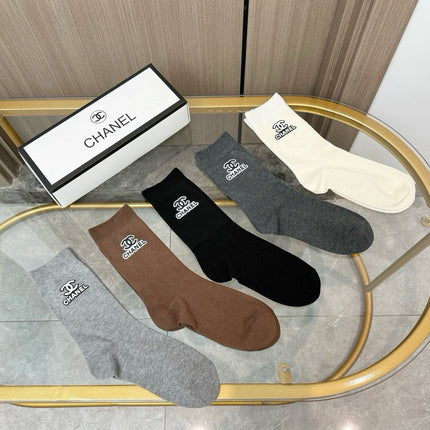 CHANEL 26S CREW SOCKS 412418 (1 BOX)
