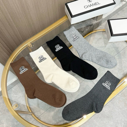 CHANEL 26S CREW SOCKS 412418 (1 BOX)