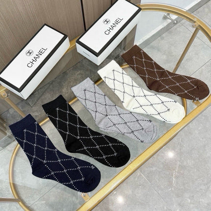 CHANEL 26S CREW SOCKS 412420 (1 BOX)