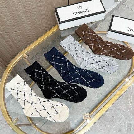 CHANEL 26S CREW SOCKS 412420 (1 BOX)