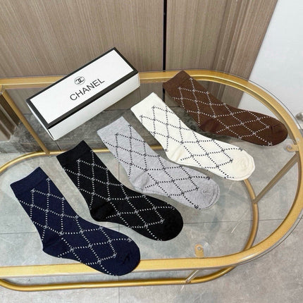 CHANEL 26S CREW SOCKS 412420 (1 BOX)