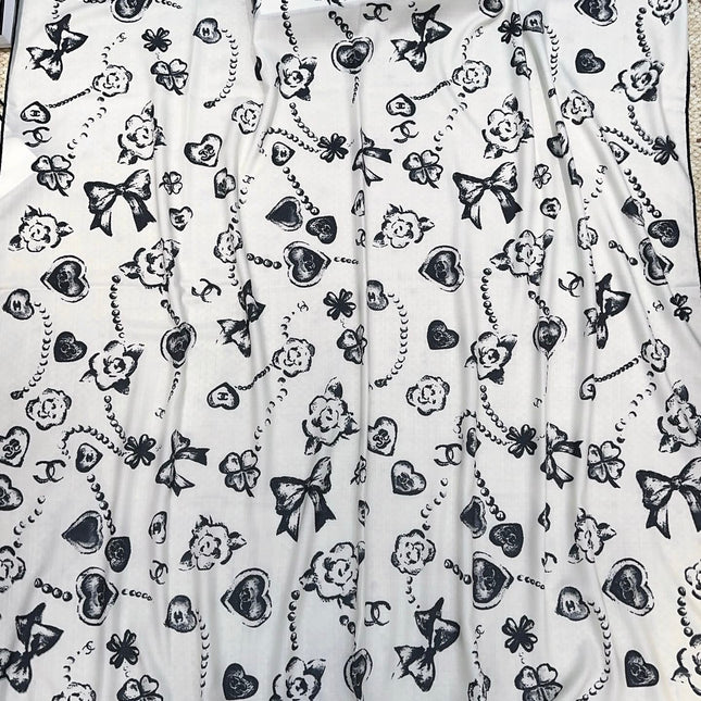 CHANEL 25S SCARF 140 CM IN CASHMERE SILK 943923