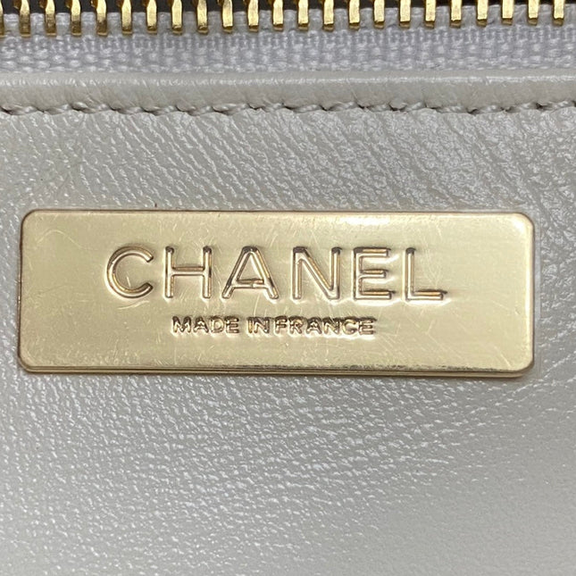 CC MINI 23 SHOPPING BAG IN WHITE CALFSKIN