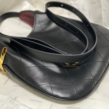 CHANEL 26S HOBO BAG 23 IN BLACK QUILTED CALFSKIN