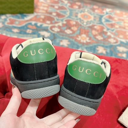 GUCCI 26S SCREENER SNEAKER IN BLACK SUEDE AND GREEN LEATHER