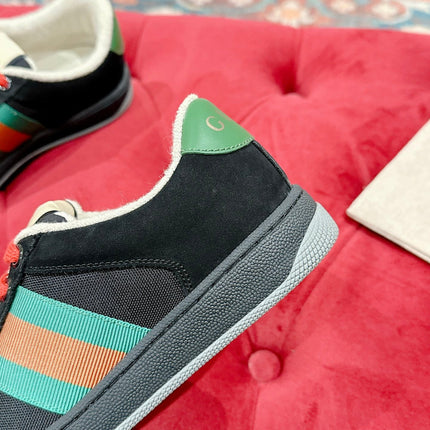 GUCCI 26S SCREENER SNEAKER IN BLACK SUEDE AND GREEN LEATHER