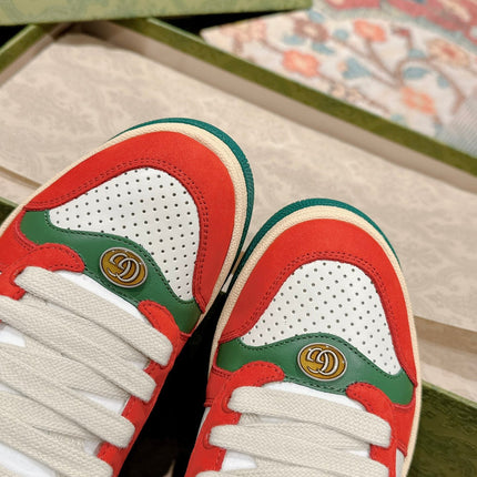 GUCCI 26S SCREENER SNEAKER IN GREEN LEATHER AND ORANGE SUEDE