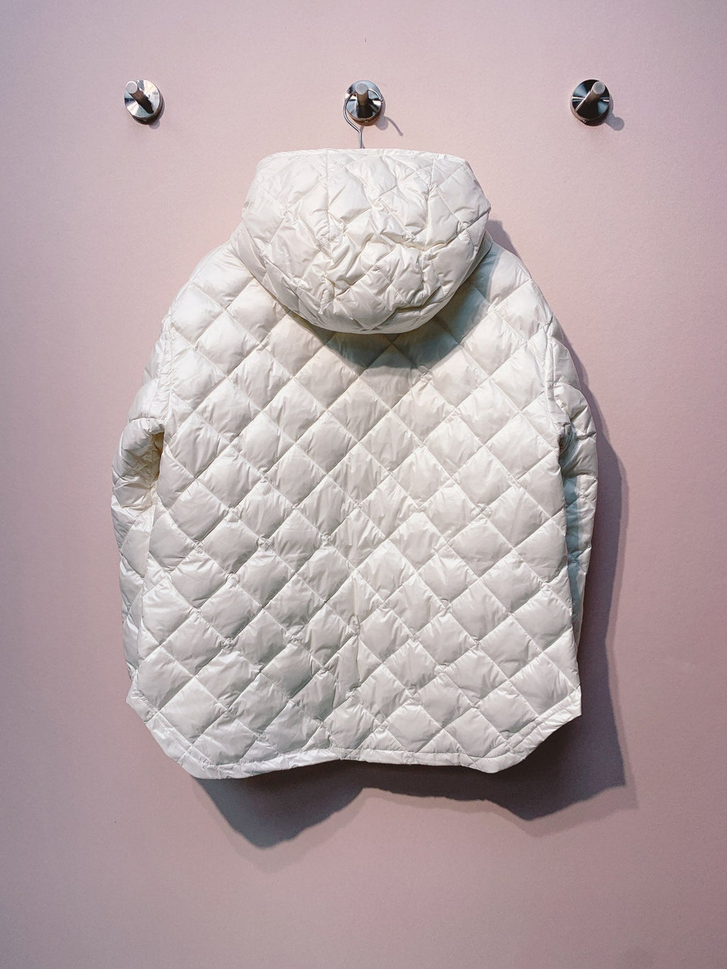 MONCLER 25S JACKET IN WHITE 040