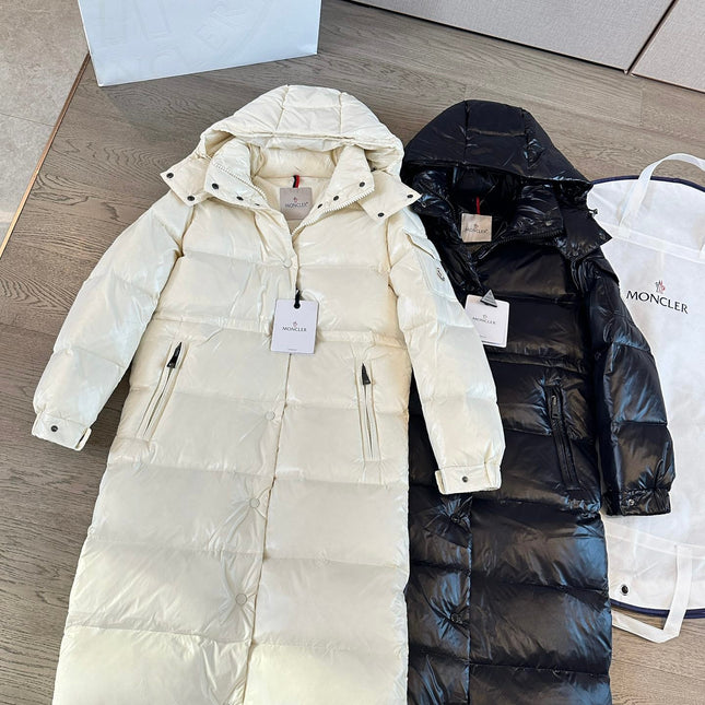 MONCLER 25S DOWN JACKET 305
