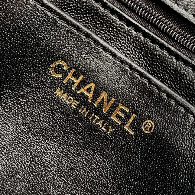CC MINI 20 FLAP BAG IN BLACK CALFSKIN