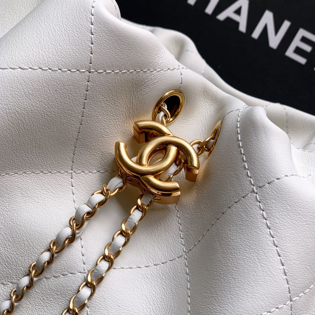 CC 26C LARGE HOBO BAG 29CM IN WHITE CALFSKIN GOLD HARDWARE