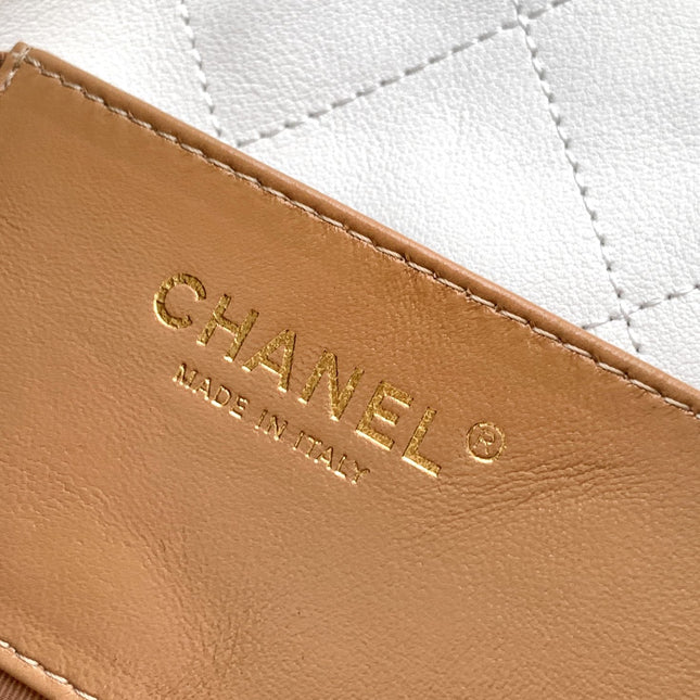 CC 26C LARGE HOBO BAG 29CM IN WHITE CALFSKIN GOLD HARDWARE