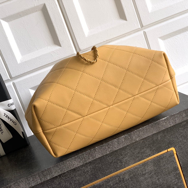 CC 26C LARGE HOBO BAG 29CM IN BEIGE CALFSKIN GOLD HARDWARE