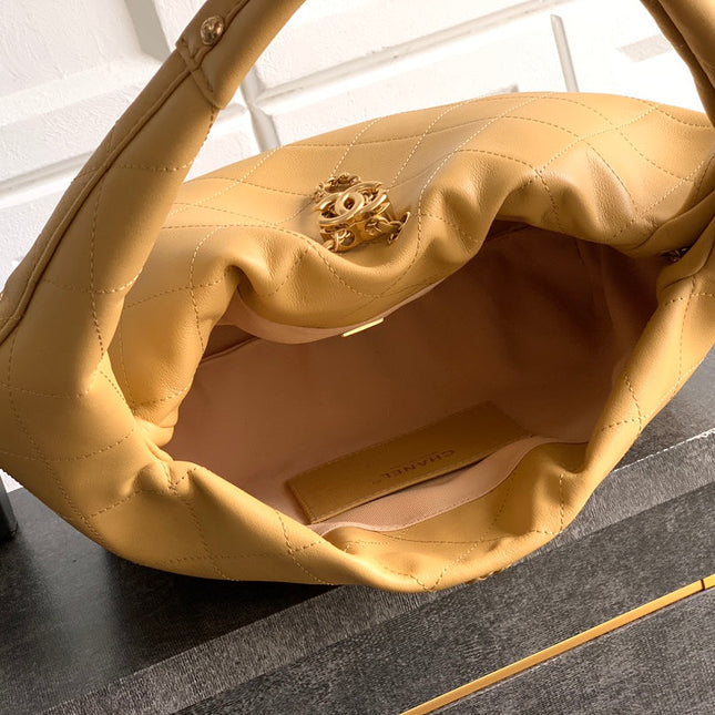 CC 26C LARGE HOBO BAG 29CM IN BEIGE CALFSKIN GOLD HARDWARE