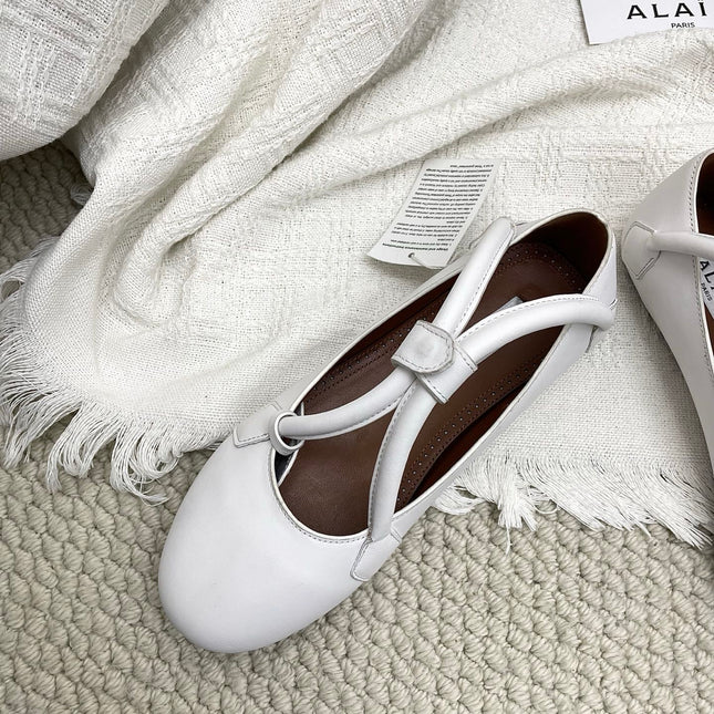 ALAIA 26S BALLET TECKEL IN WHITE CALFSKIN