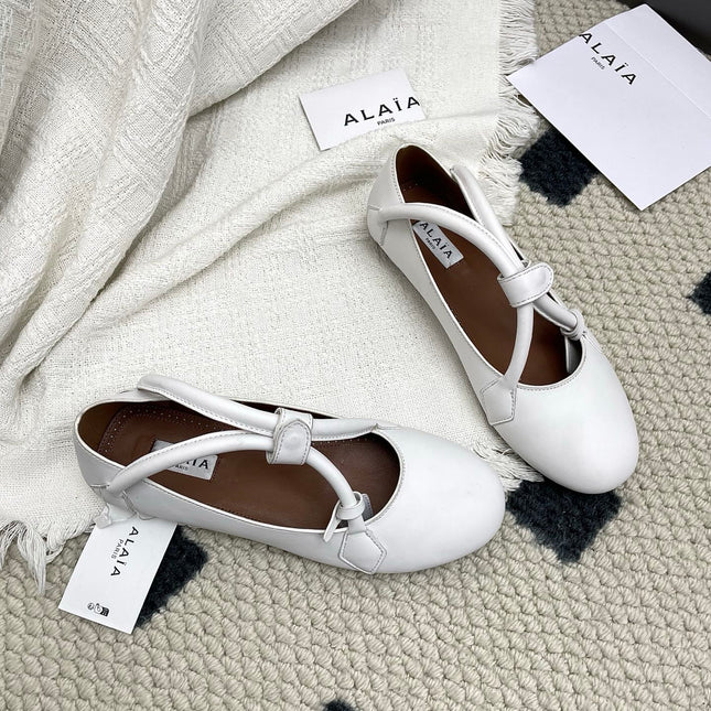 ALAIA 26S BALLET TECKEL IN WHITE CALFSKIN
