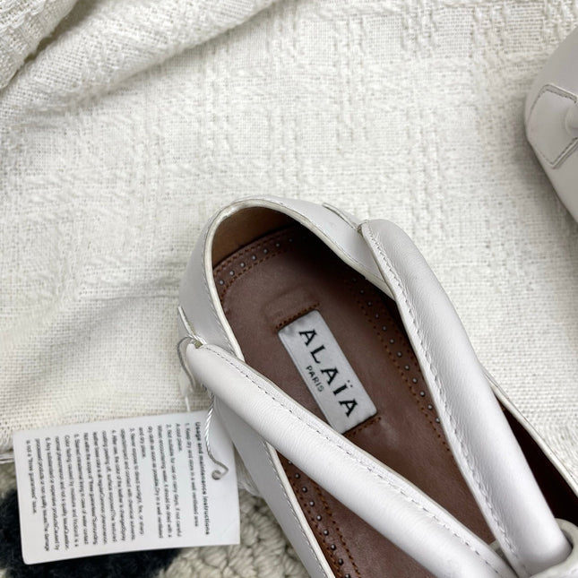 ALAIA 26S BALLET TECKEL IN WHITE CALFSKIN