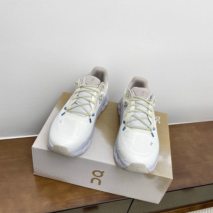 LOEWE 26S CLOUDTILT SNEAKER IN WHITE AND LIGHT GRAY RECYCLED POLYESTER