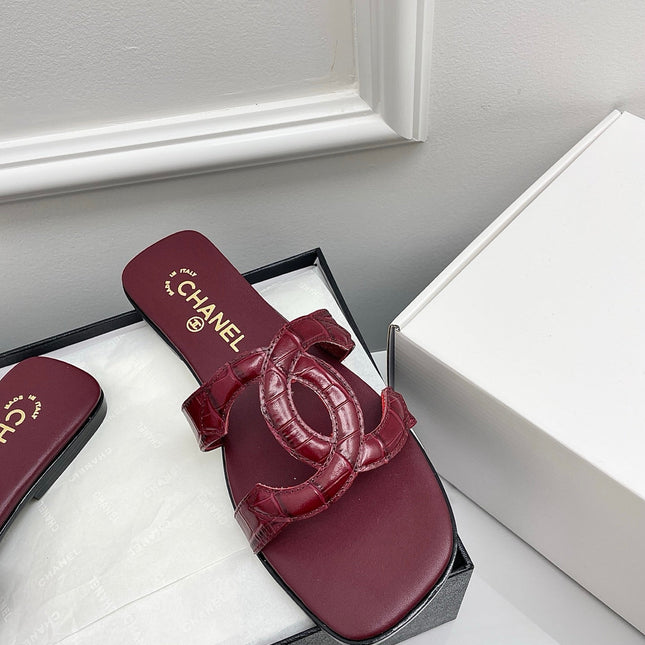 CHANEL CC LOGO MULES IN BURGUNDY CALFSKIN