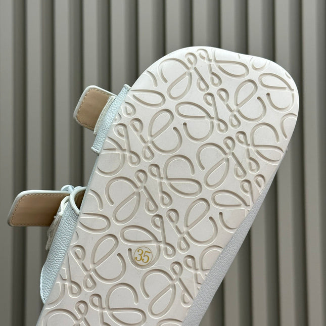 LOEWE 26S EASE SLIDE IN WHITE CALFSKIN