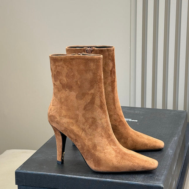 YSL 26S HEELED BOOTS IN LIGHT BROWN SUEDE