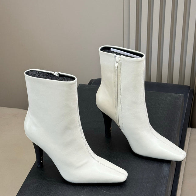YSL 26S HEELED BOOTS IN WHITE CALFSKIN