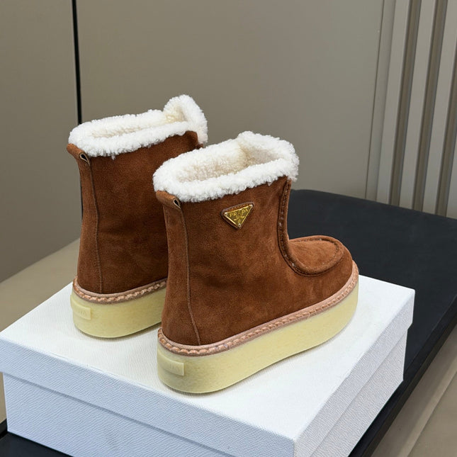 PRADA 25S PLATFORM ANKLE BOOTS 40 MM IN DARK BROWN SUEDE SHEARLING-LINED
