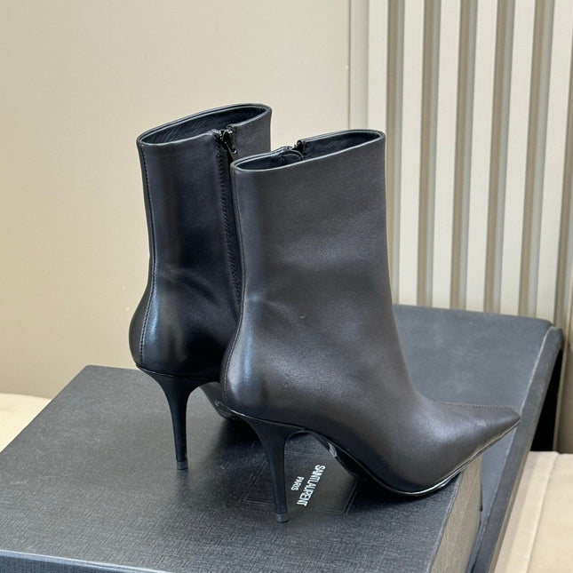 YSL 26S ZIPPERED HEELED BOOTS IN BLACK CALFSKIN