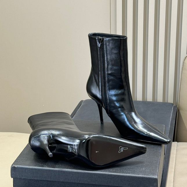 YSL 26S ZIPPERED HEELED BOOTS IN BLACK SHINY CALFSKIN