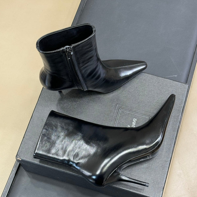 YSL 26S ZIPPERED HEELED BOOTS IN BLACK SHINY CALFSKIN