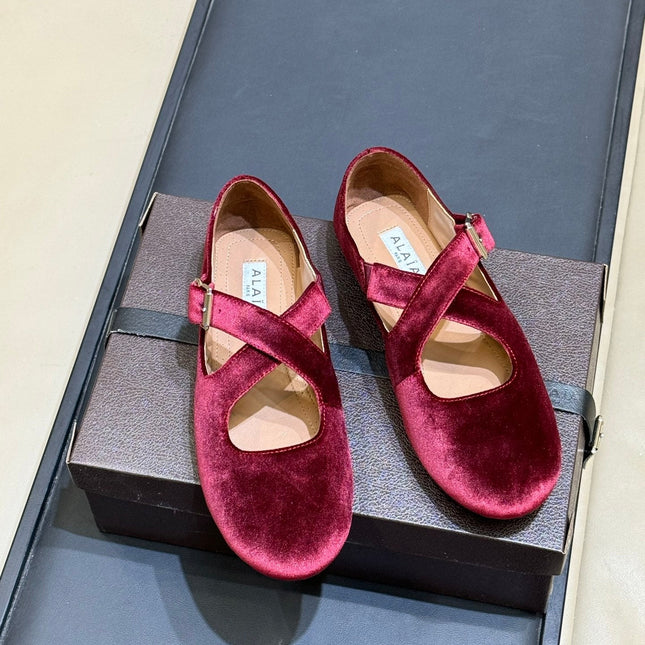 ALAIA 26S MARY JANE BALLET FLATS IN DARK RED VELVET