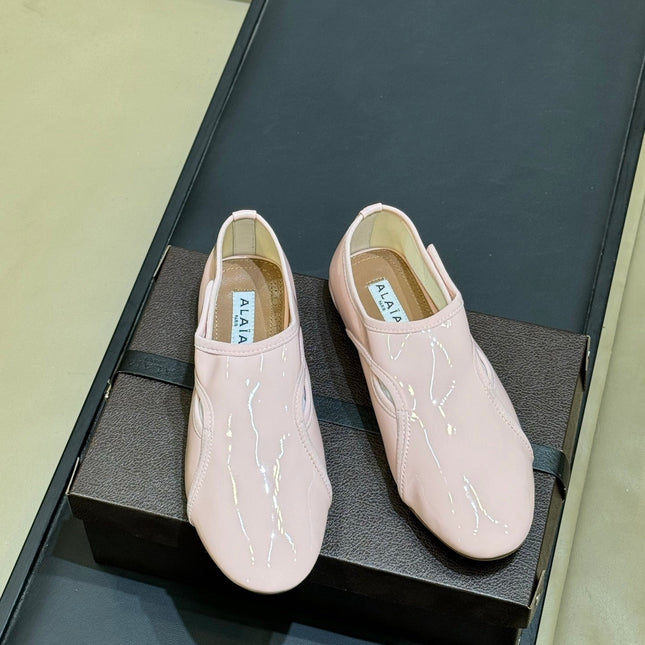 ALAIA 26S FLAT LOAFERS IN LIGHT PINK GLOSSY LAMBSKIN