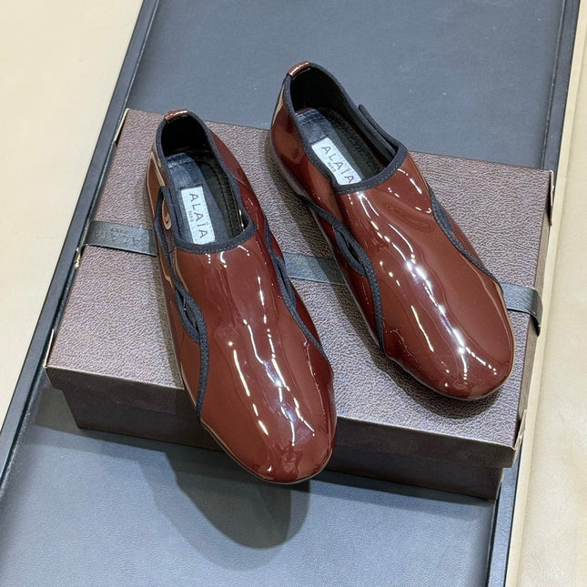 ALAIA 26S FLAT LOAFERS IN BROWN GLOSSY LAMBSKIN