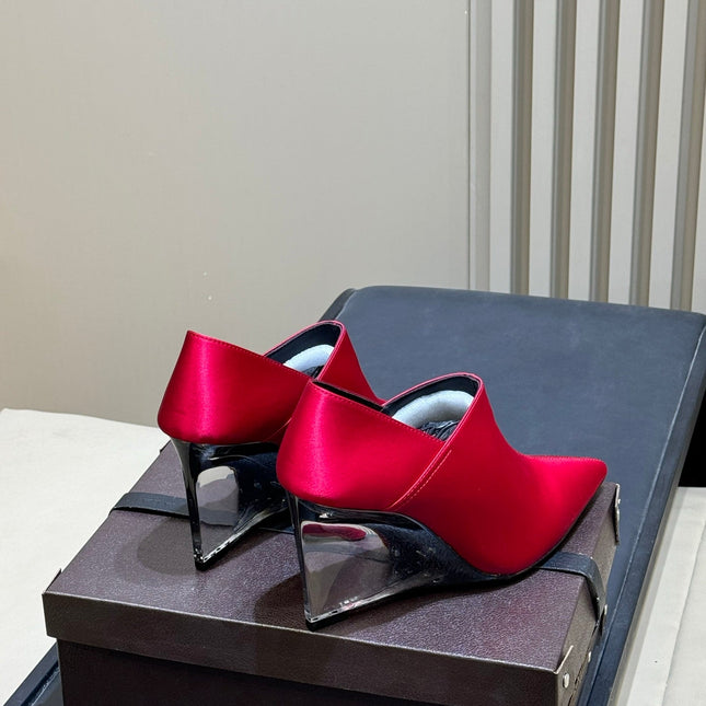 ALAIA 26S TRANSPARENT HIGH HEELS IN RED SATIN