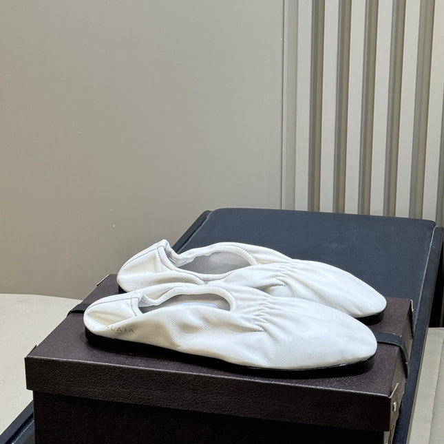 ALAIA 26S KNIT BALLET FLATS IN CREAM WHITE LAMBSKIN