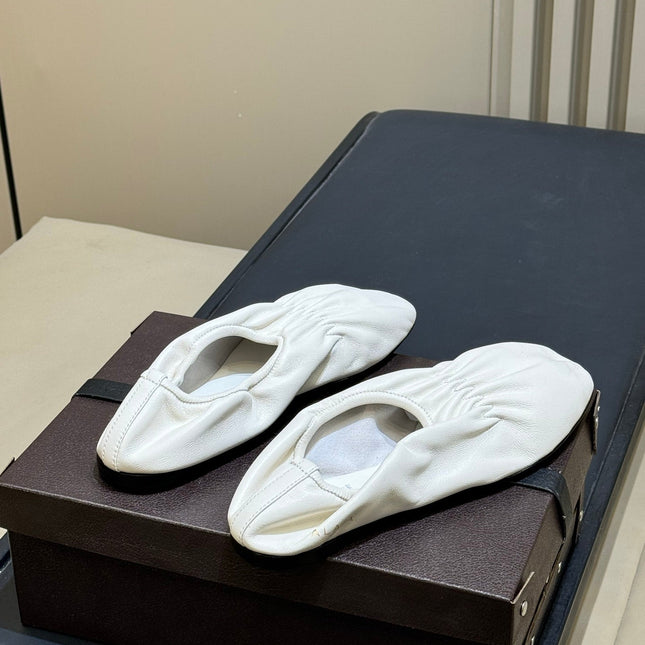 ALAIA 26S KNIT BALLET FLATS IN CREAM WHITE LAMBSKIN