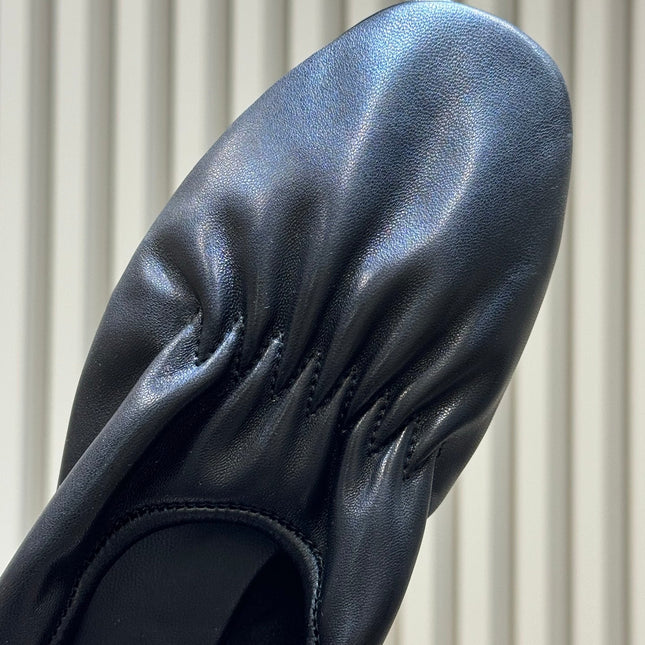 ALAIA 26S KNIT BALLET FLATS IN BLACK LAMBSKIN