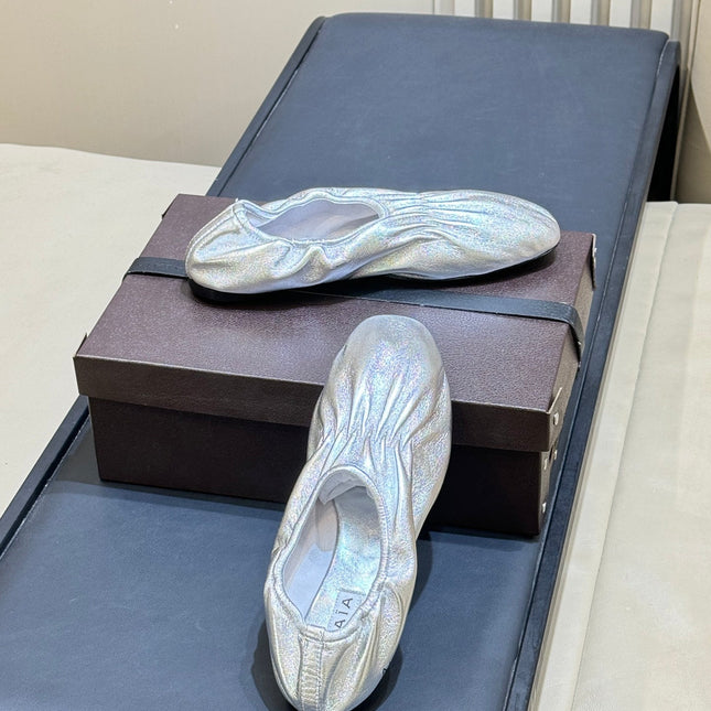 ALAIA 26S BALLET FLATS IN SILVER LAMBSKIN