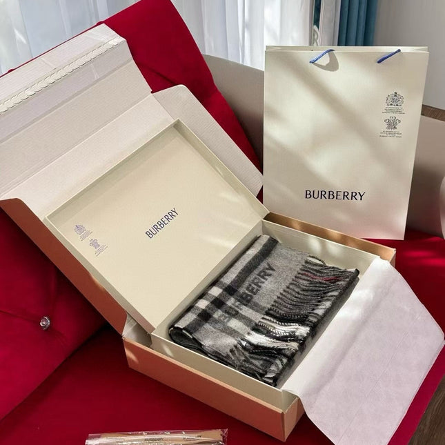 BURBERRY 26S SCARF 168CM IN CASHMERE 202511